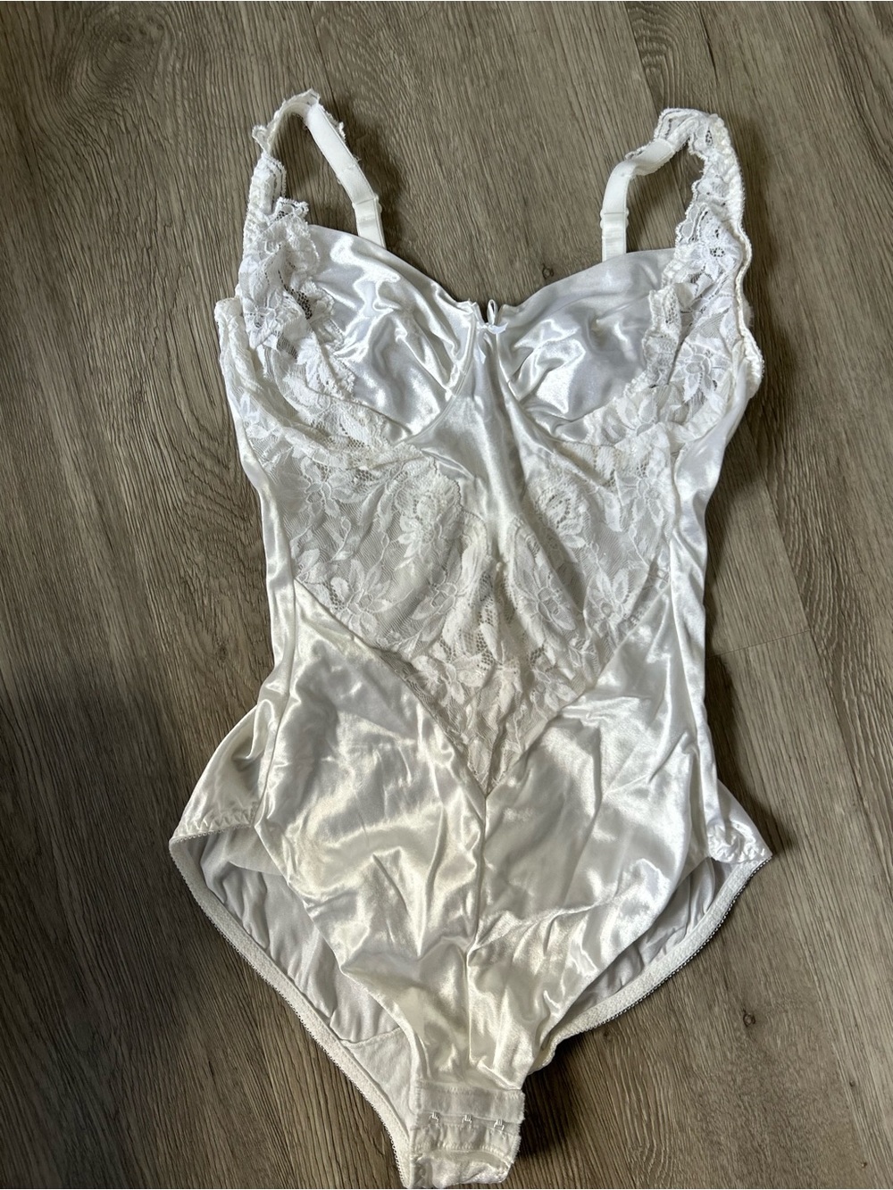 White Satin and Lace Vintage DIM teddy Lingerie - Picture 1 of 7